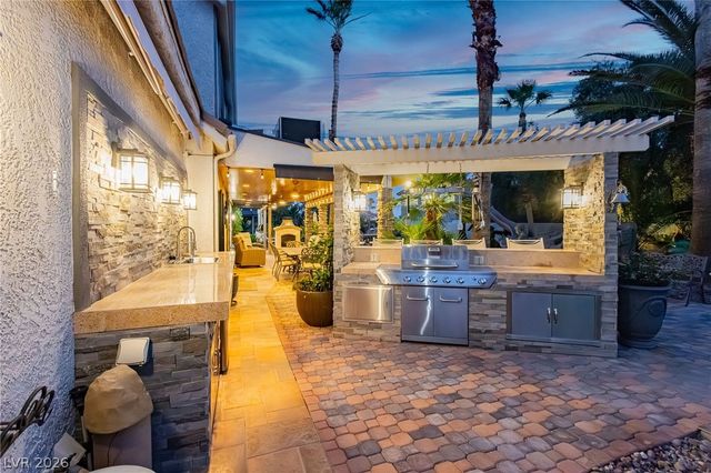 2835 South Buffalo Drive, Las Vegas, NV 89117