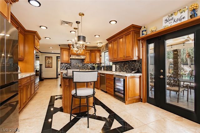 2835 South Buffalo Drive, Las Vegas, NV 89117