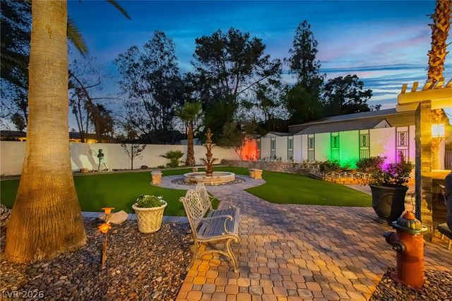 2835 South Buffalo Drive, Las Vegas, NV 89117