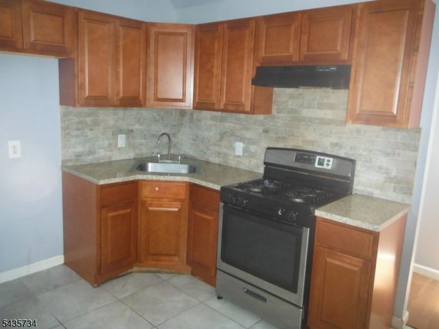 346 Sussex Ave, Newark City, NJ 07107