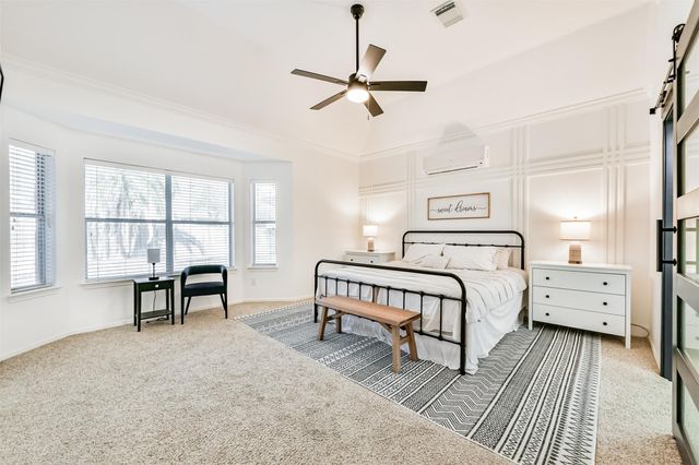 2502 Sun Glen Drive, Pearland, TX 77584