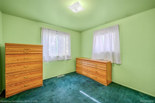 6842 Geronimo Street, Westland, MI 48185