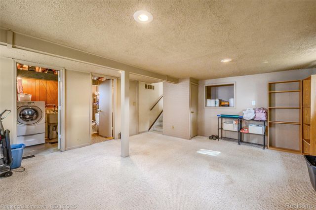 6842 Geronimo Street, Westland, MI 48185