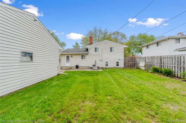 6842 Geronimo Street, Westland, MI 48185