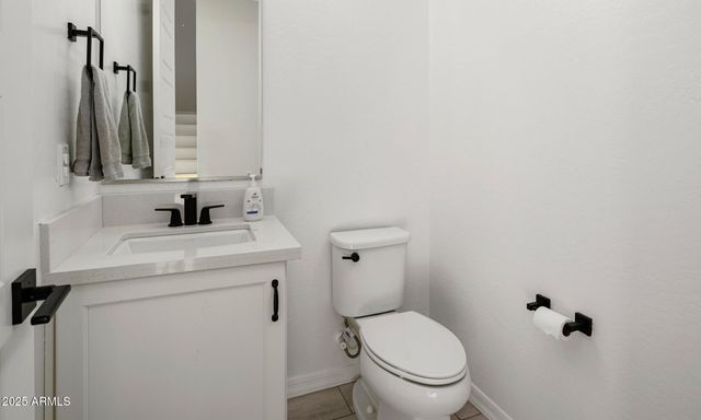 1933 W KINFIELD Trail, Phoenix, AZ 85085