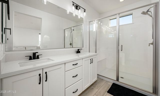 1933 W KINFIELD Trail, Phoenix, AZ 85085