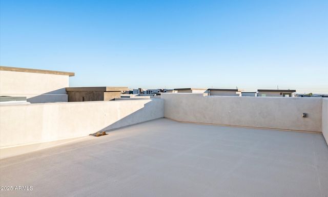 1933 W KINFIELD Trail, Phoenix, AZ 85085