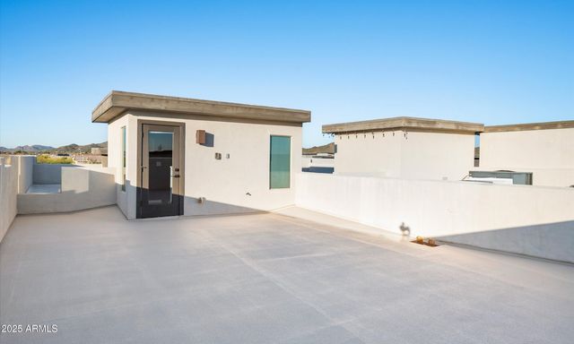 1933 W KINFIELD Trail, Phoenix, AZ 85085