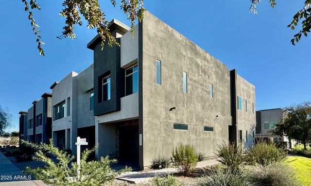 1933 W KINFIELD Trail, Phoenix, AZ 85085