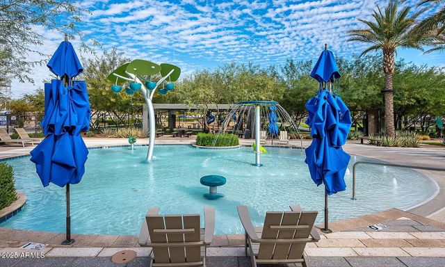 1933 W KINFIELD Trail, Phoenix, AZ 85085