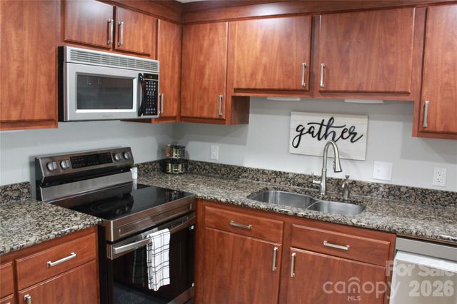 303 Sugar Top Drive 2221, Banner Elk, NC 28604