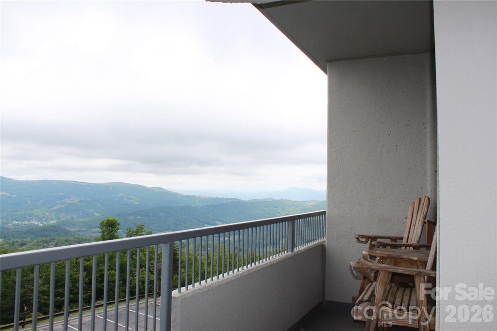 303 Sugar Top Drive 2221, Banner Elk, NC 28604
