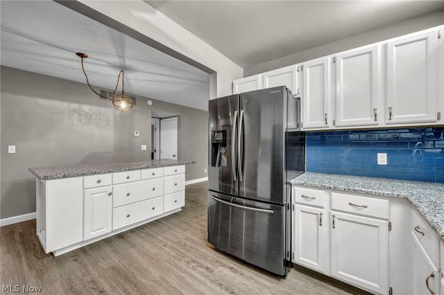 1251 W 70th Street, Cleveland, OH 44102