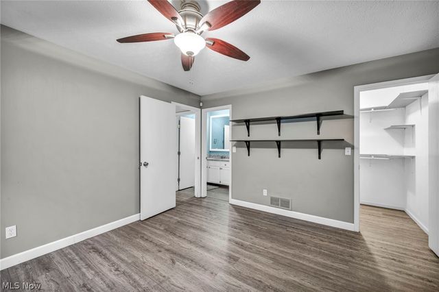 1251 W 70th Street, Cleveland, OH 44102