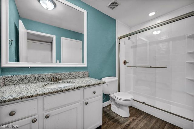 1251 W 70th Street, Cleveland, OH 44102