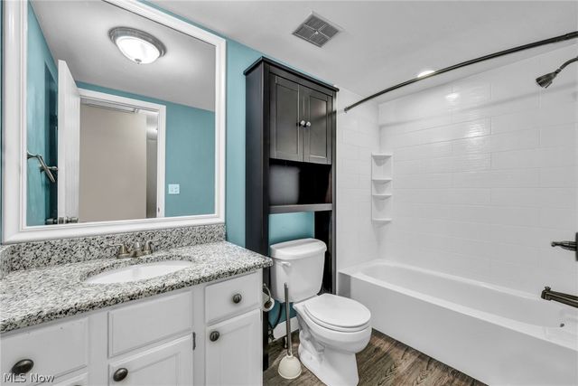 1251 W 70th Street, Cleveland, OH 44102