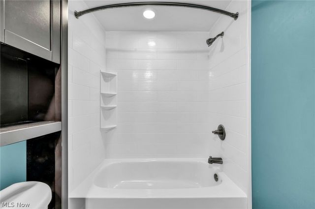 1251 W 70th Street, Cleveland, OH 44102