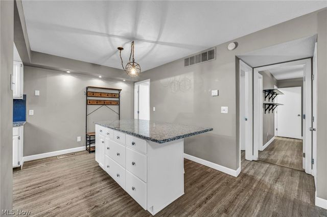 1251 W 70th Street, Cleveland, OH 44102