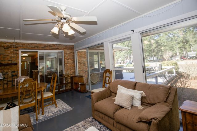 100 Oak Hills Road, Pinehurst, NC 28374