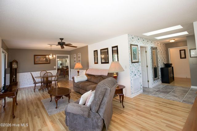 100 Oak Hills Road, Pinehurst, NC 28374