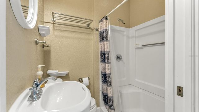 621 S INGRAHAM AVENUE, Lakeland, FL 33801