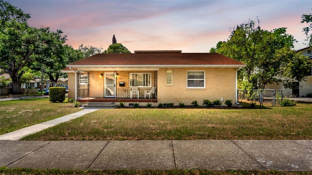 Image 1 of property listing at 621 S INGRAHAM AVENUE, Lakeland, FL 33801