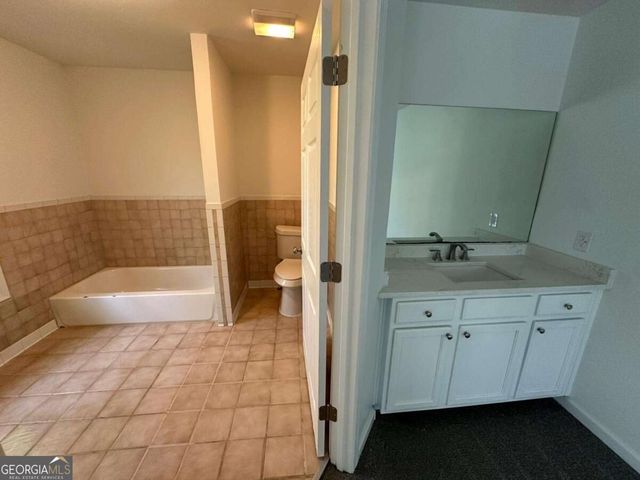 2417 Perry Boulevard NW 1, Atlanta, GA 30318