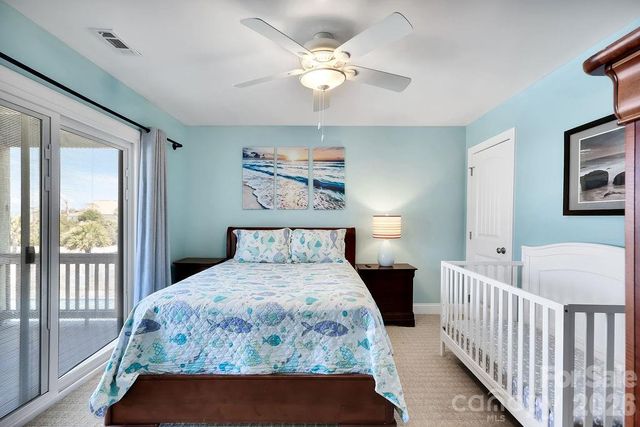 118 W Dolphin Drive, Oak Island, NC 28465