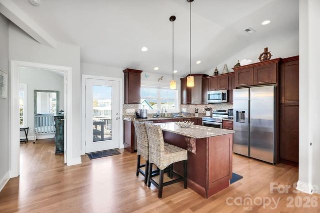 118 W Dolphin Drive, Oak Island, NC 28465