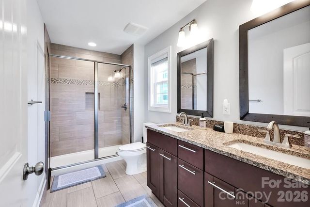 118 W Dolphin Drive, Oak Island, NC 28465