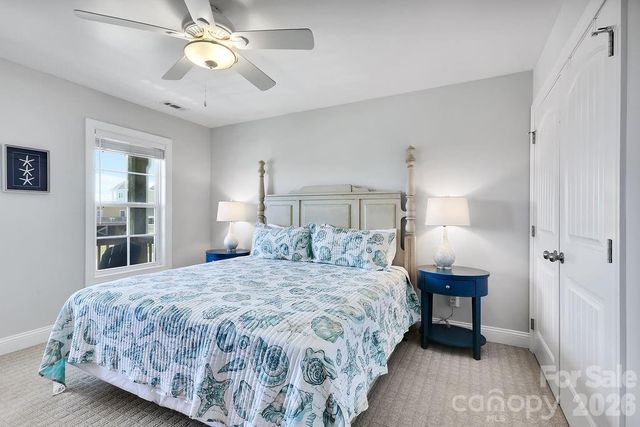 118 W Dolphin Drive, Oak Island, NC 28465