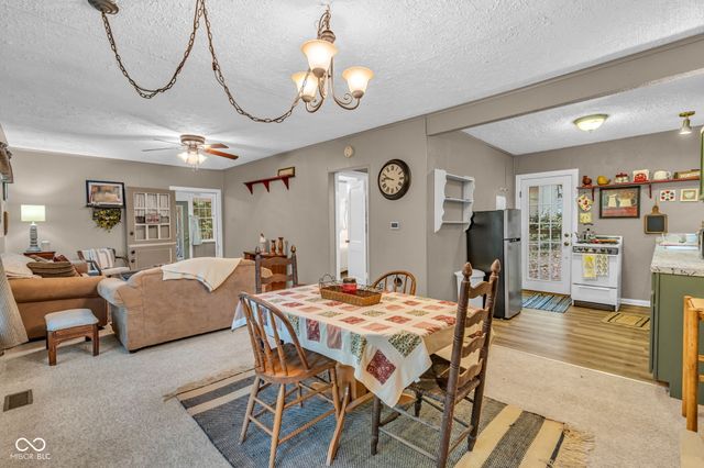11033 Dogwood Lane, Cloverdale, IN 46120