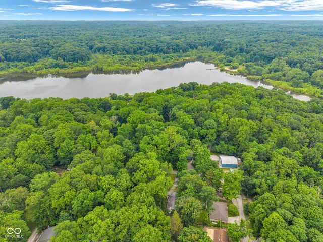 11033 Dogwood Lane, Cloverdale, IN 46120