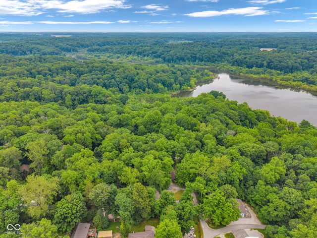 11033 Dogwood Lane, Cloverdale, IN 46120