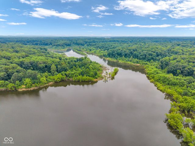 11033 Dogwood Lane, Cloverdale, IN 46120