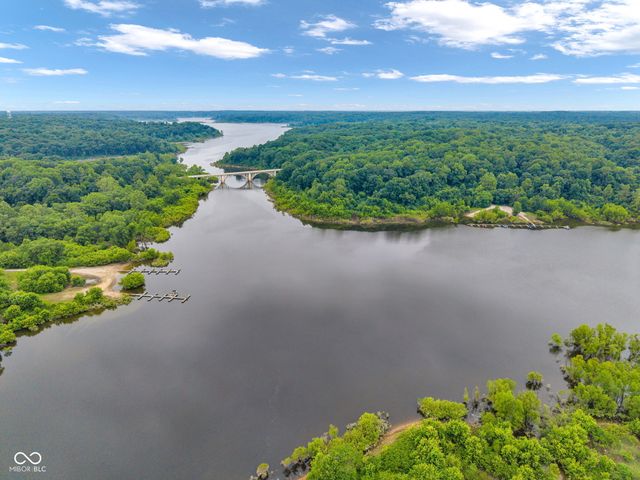 11033 Dogwood Lane, Cloverdale, IN 46120