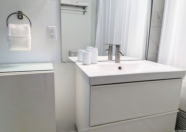 101 Aribe Dr Unit 1, San Antonio, TX 78216