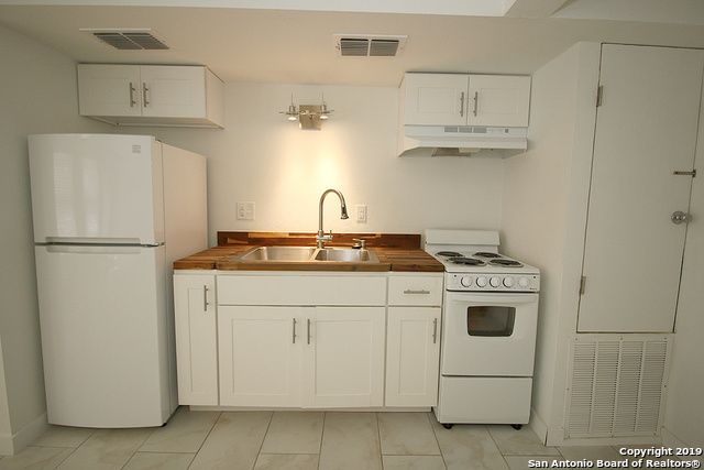 101 Aribe Dr Unit 1, San Antonio, TX 78216