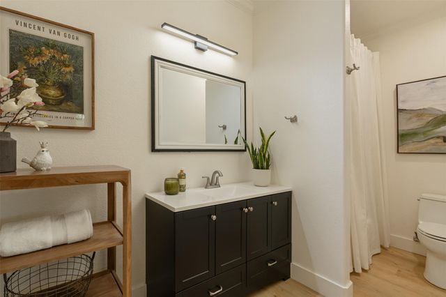 220 Fawn Meadow DR, Dripping Springs, TX 78620