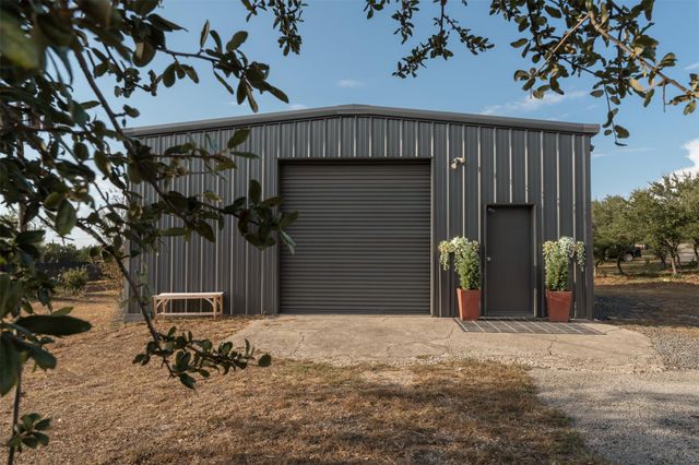 220 Fawn Meadow DR, Dripping Springs, TX 78620