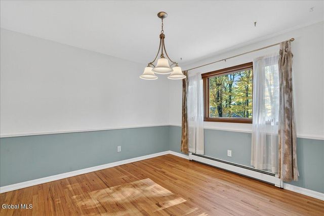 32 Tamarack Lane, Clifton Park, NY 12065