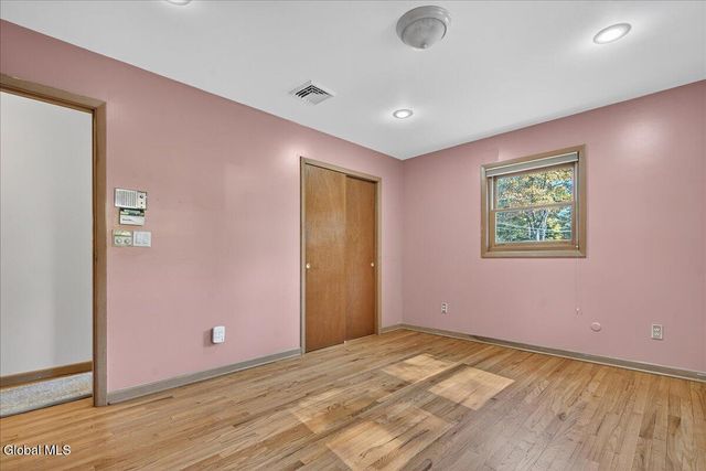 32 Tamarack Lane, Clifton Park, NY 12065