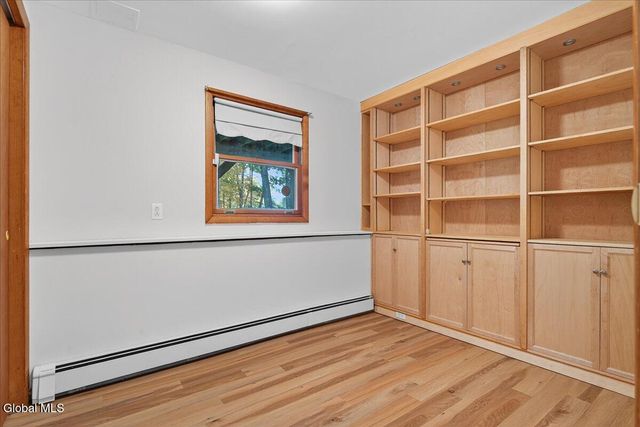 32 Tamarack Lane, Clifton Park, NY 12065