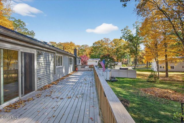 32 Tamarack Lane, Clifton Park, NY 12065