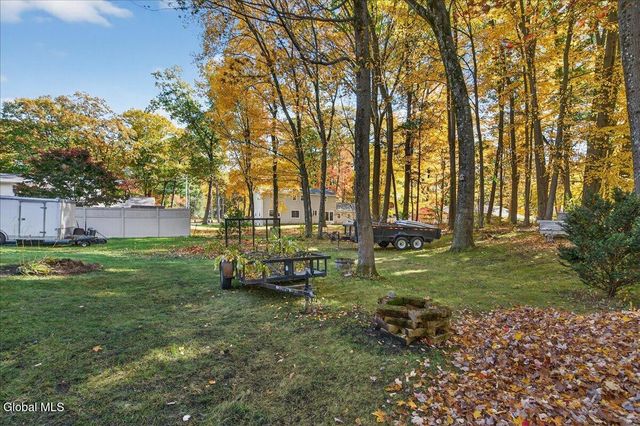 32 Tamarack Lane, Clifton Park, NY 12065