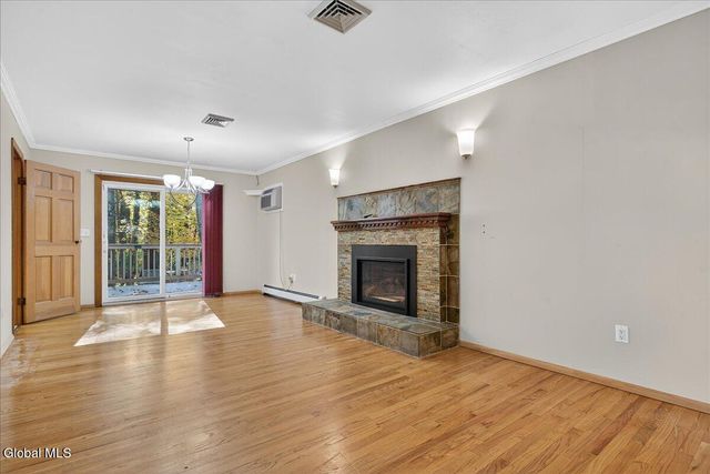 32 Tamarack Lane, Clifton Park, NY 12065