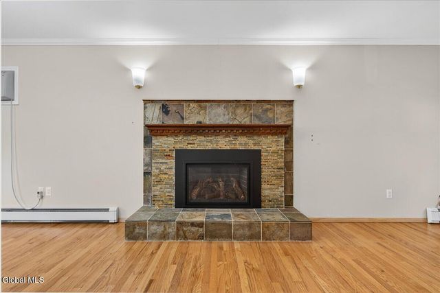 32 Tamarack Lane, Clifton Park, NY 12065