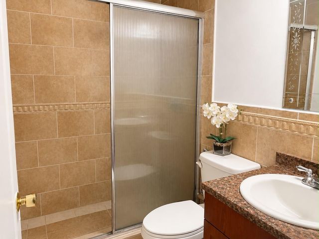 11 SW 52nd Avenue Apt 7b, Miami, FL 33134