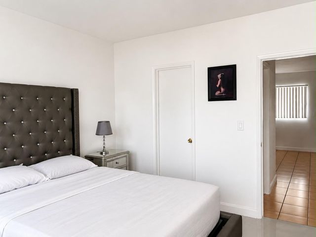 11 SW 52nd Avenue Apt 7b, Miami, FL 33134