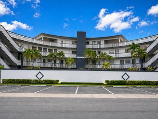 11 SW 52nd Avenue Apt 7b, Miami, FL 33134